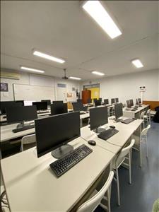 Bilgisayar Laboratuvarı Güncellenerek Yeniden Hizmete Sunuldu